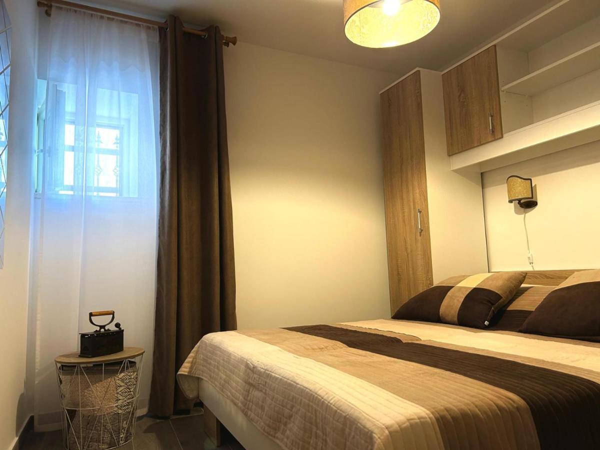 Apartments Villa Mira Kaštela المظهر الخارجي الصورة