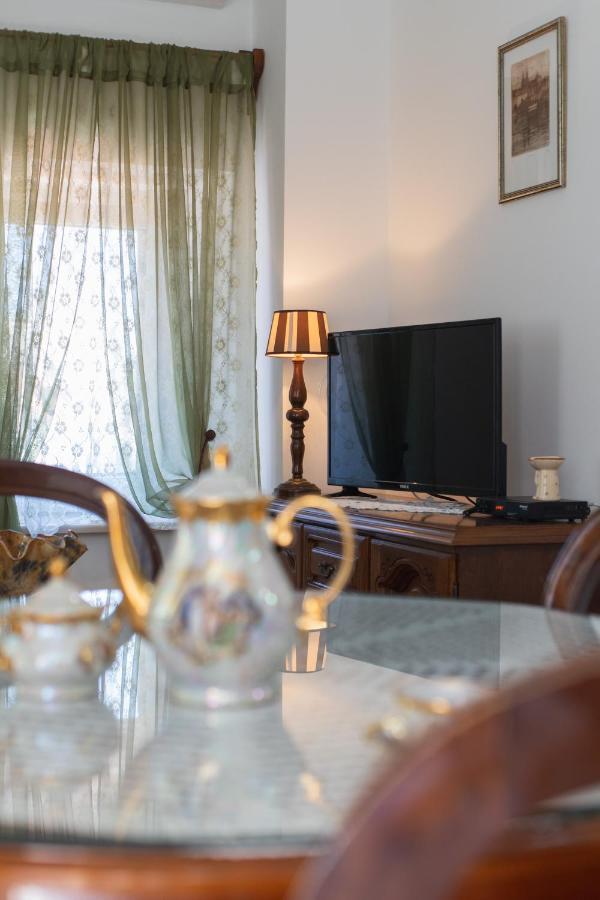 Apartments Villa Mira Kaštela المظهر الخارجي الصورة