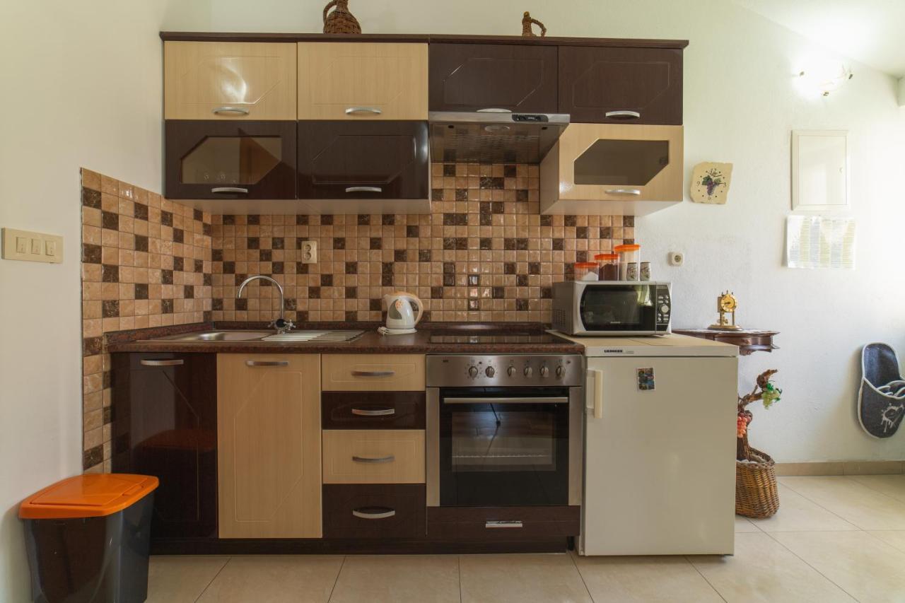 Apartments Villa Mira Kaštela المظهر الخارجي الصورة