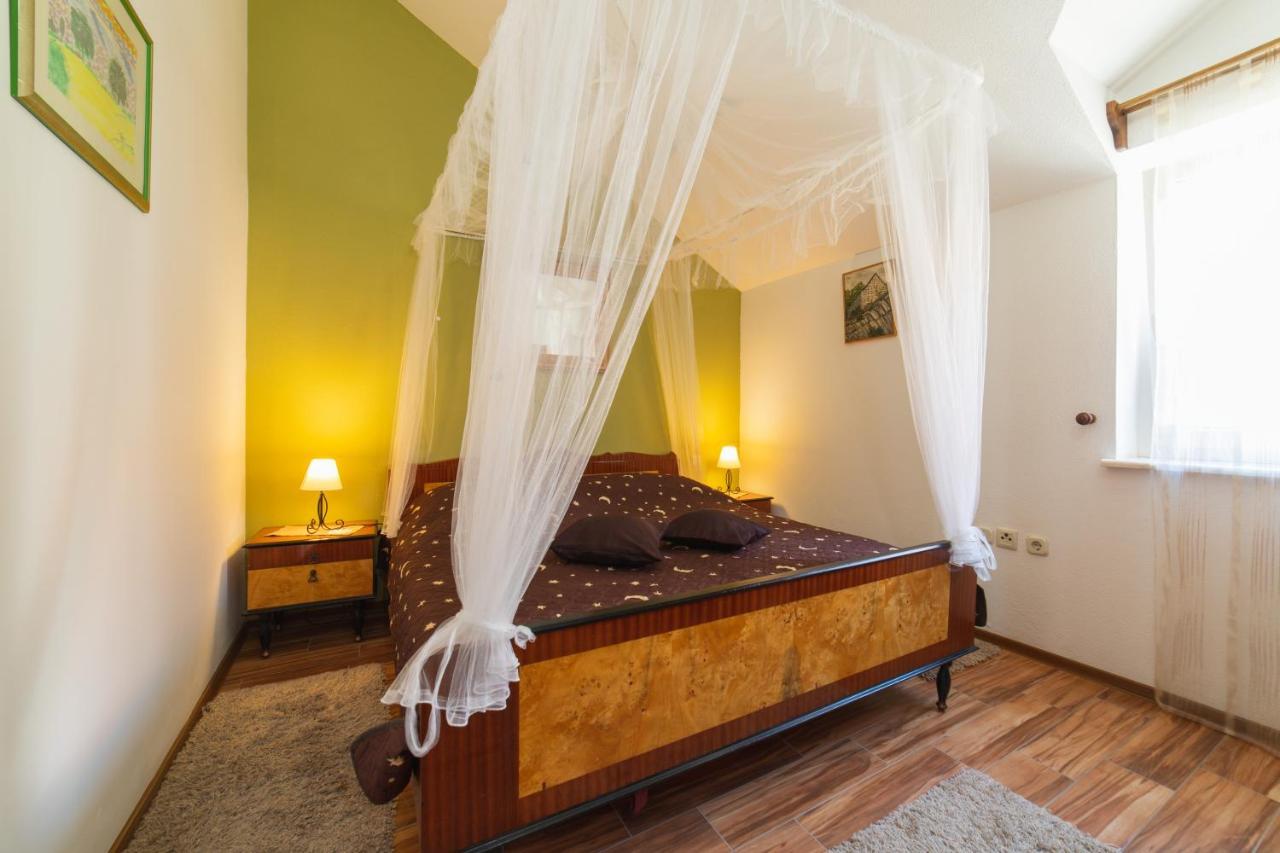 Apartments Villa Mira Kaštela المظهر الخارجي الصورة