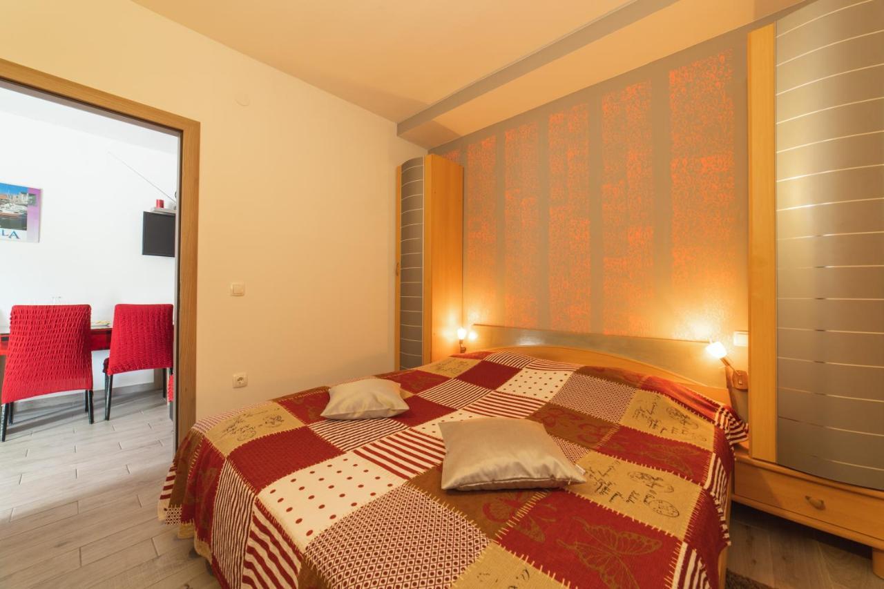 Apartments Villa Mira Kaštela المظهر الخارجي الصورة