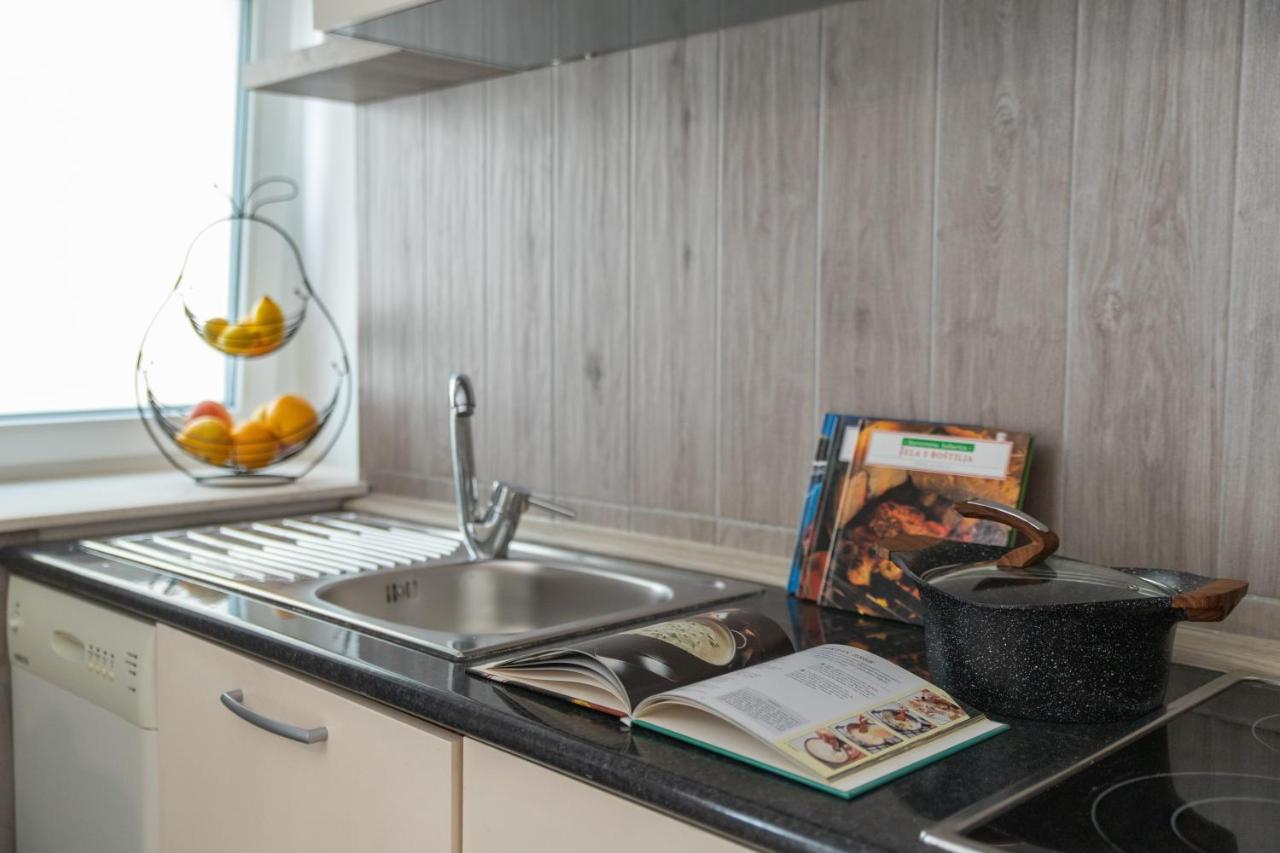 Apartments Villa Mira Kaštela المظهر الخارجي الصورة